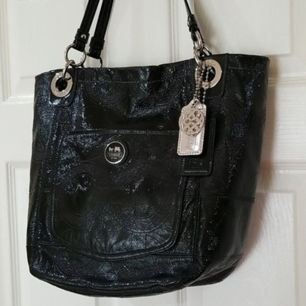 Coach - Silver Hang Tag and Op Art C's Purse Charm - Picture 4 of 10